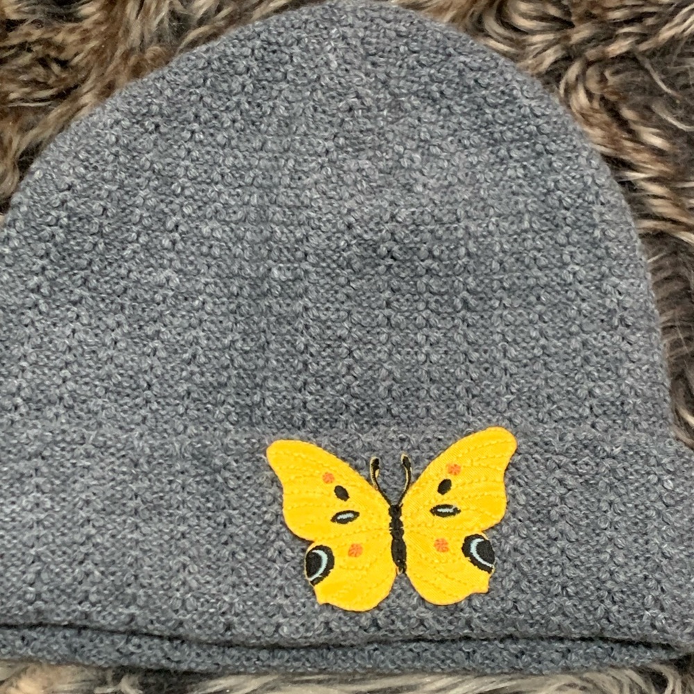 Billabong beanie, 3-D butterfly 🦋